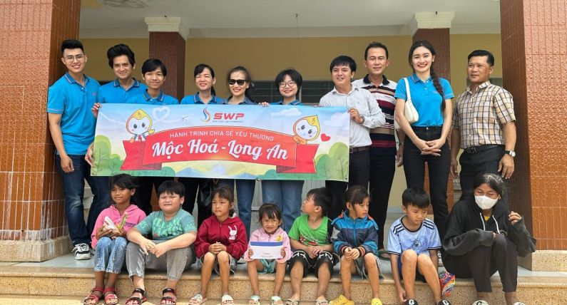 Hành trình chia sẻ yêu thương chặng 2: Mộc Hóa - Long An