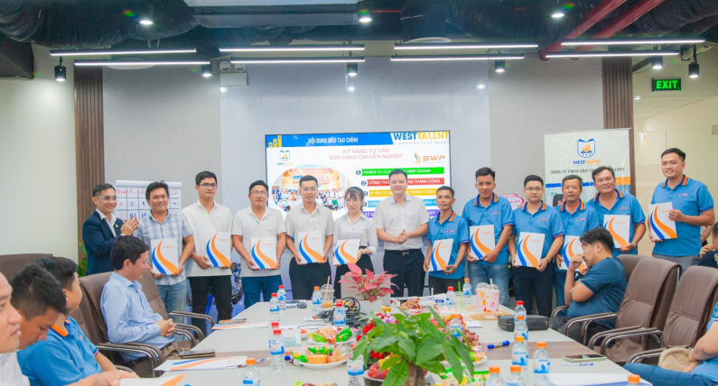 ĐÀO TẠO NỘI BỘ: NÂNG CAO KỸ NĂNG BÁN HÀNG CHO NHÂN VIÊN TÂY NAM SWP